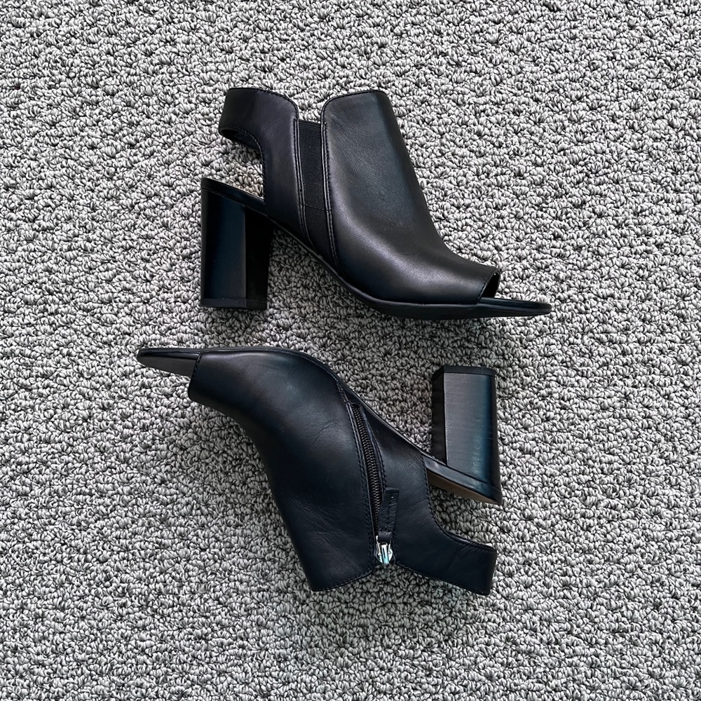 🖤 Black Franco Sarto Open Toe Heeled Sandals